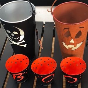 NWT Halloween candle holders handles. 3 metal cups